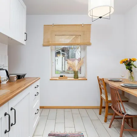 W Deski Dom Konukevi 3*