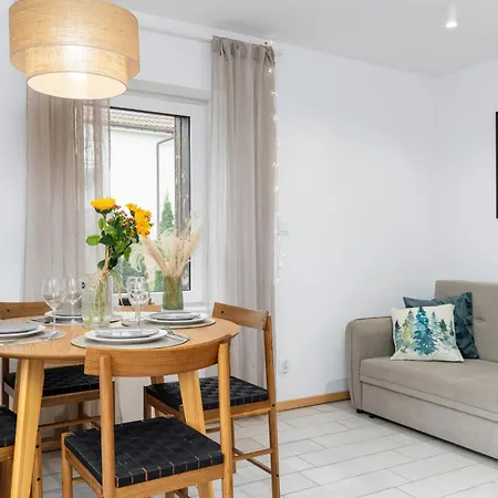 Konukevi W Deski Dom Krzyżowa