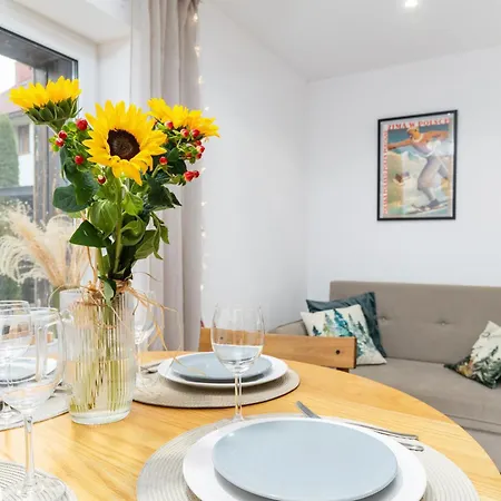 W Deski Dom Krzyżowa